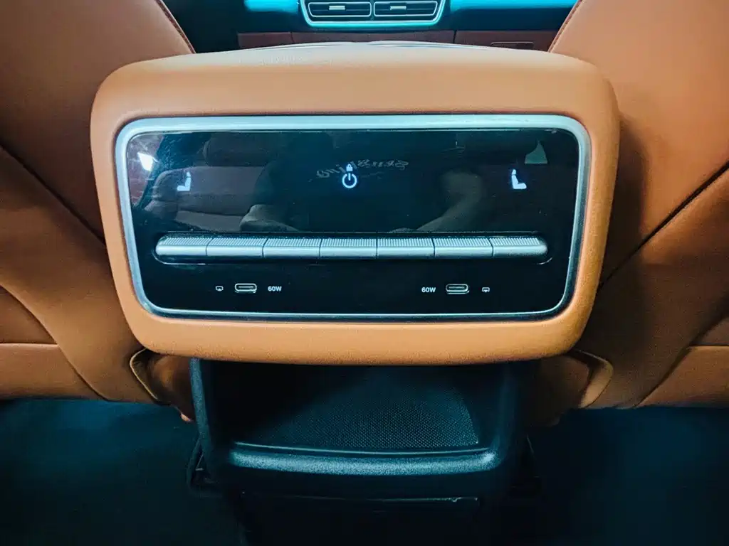 Li Auto Li L8 — миниатюра 13