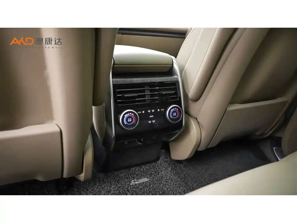 Land Rover Range Rover 2023 3.0 L6 360PS