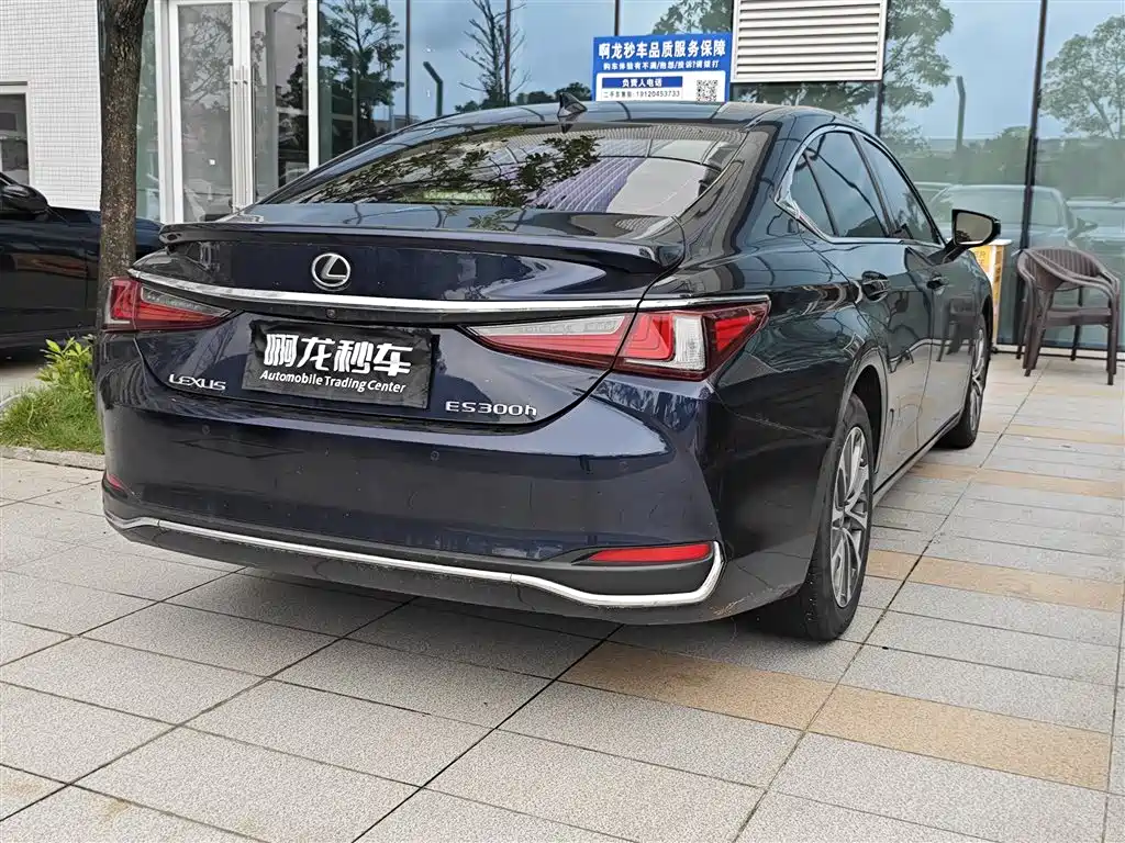 Lexus ES — миниатюра 9