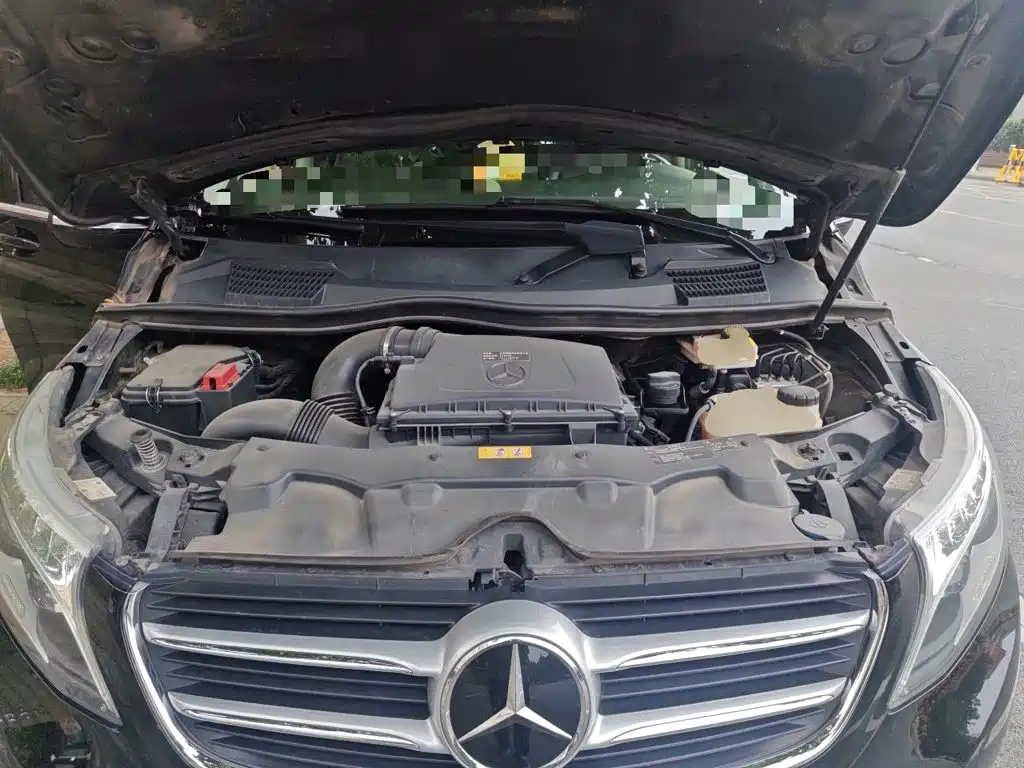 Mercedes-Benz V-Class — миниатюра 11