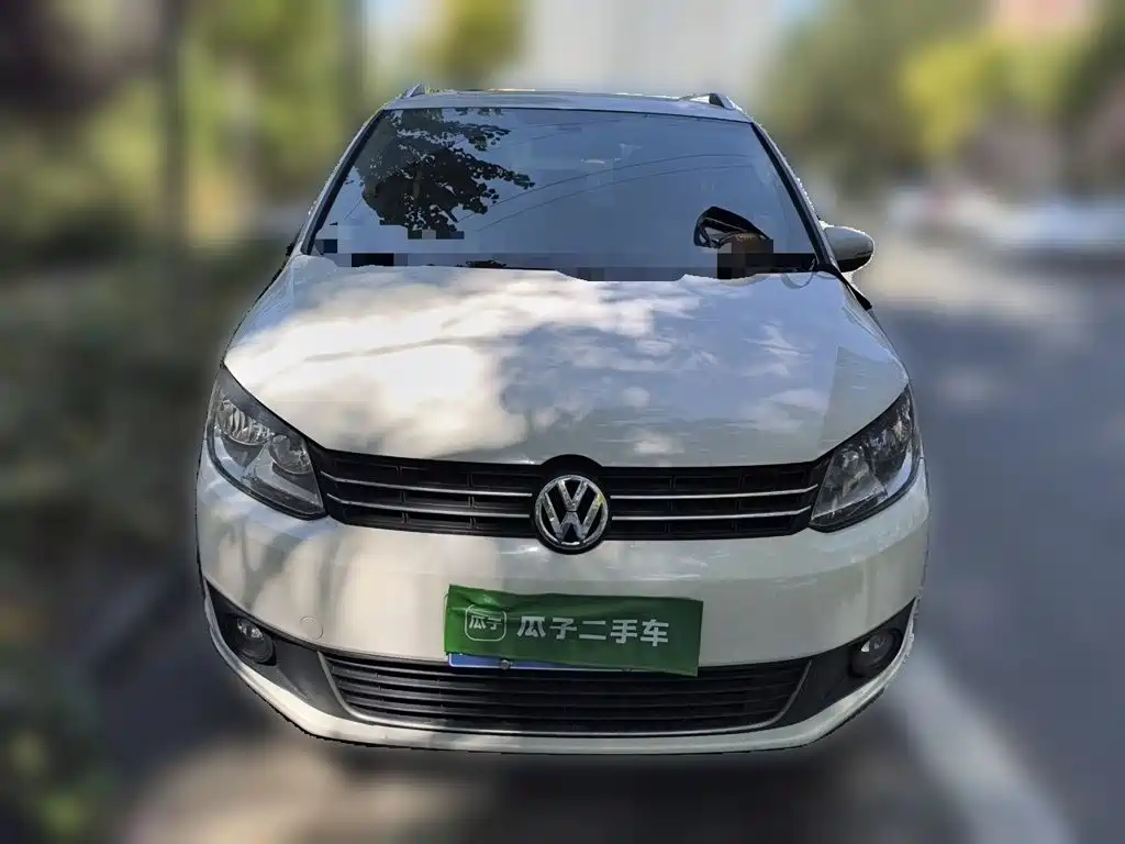 Volkswagen Touran — миниатюра 2