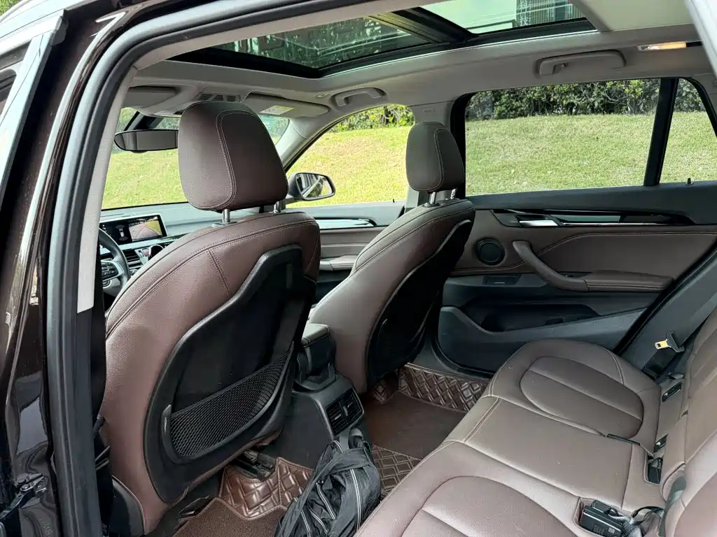 BMW X1 — миниатюра 11