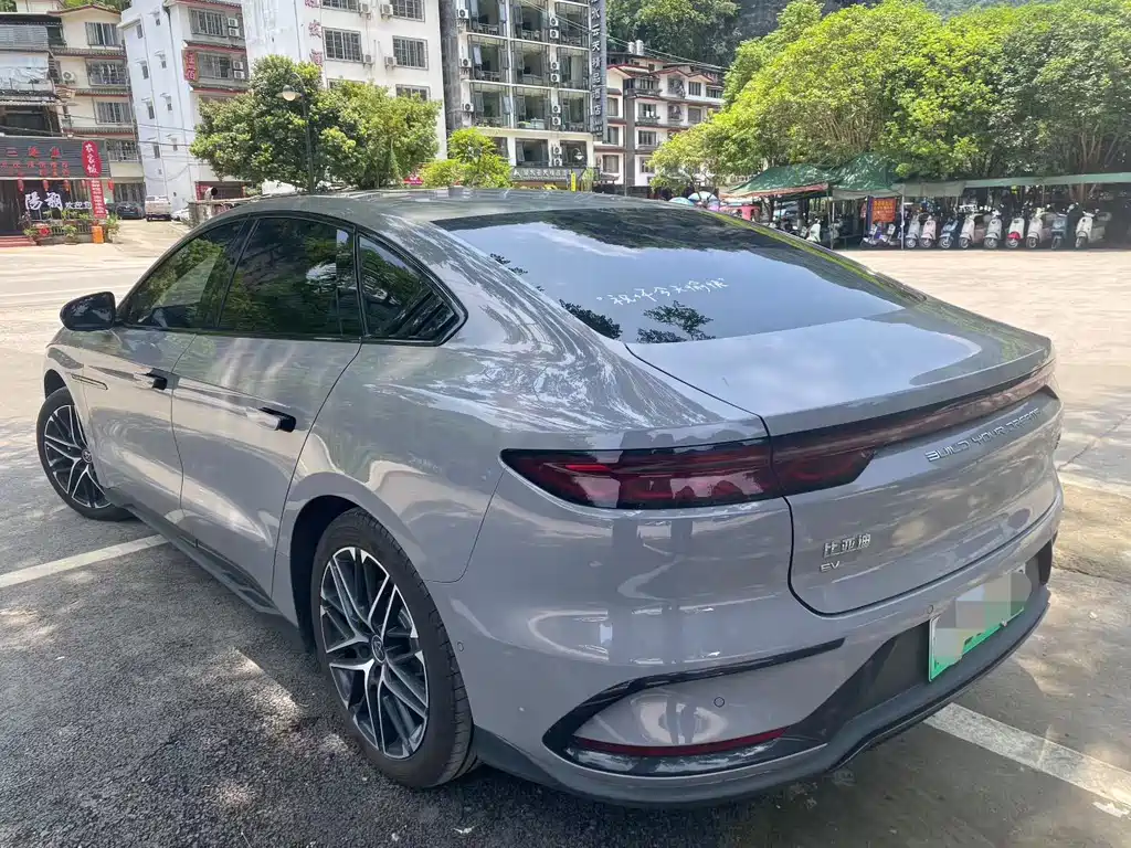 BYD Han — миниатюра 9