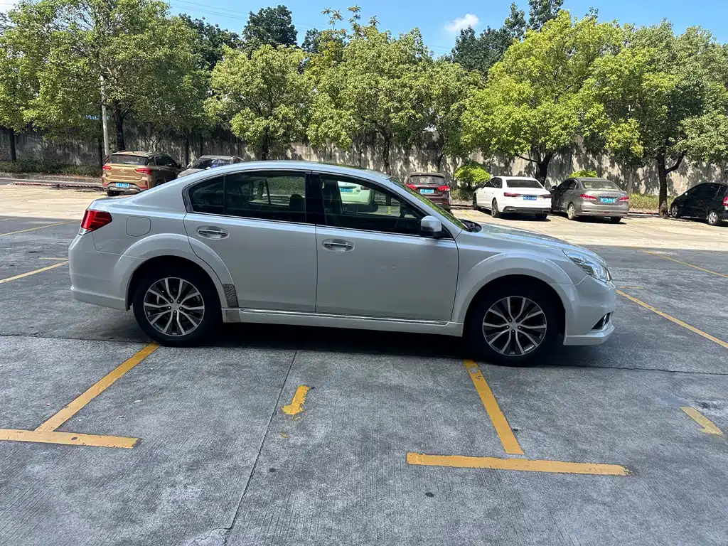 Subaru Legacy — миниатюра 4