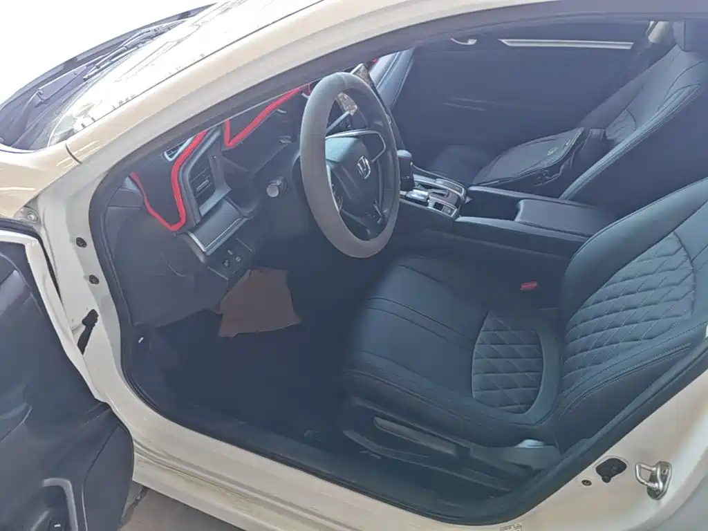Honda Civic — миниатюра 16