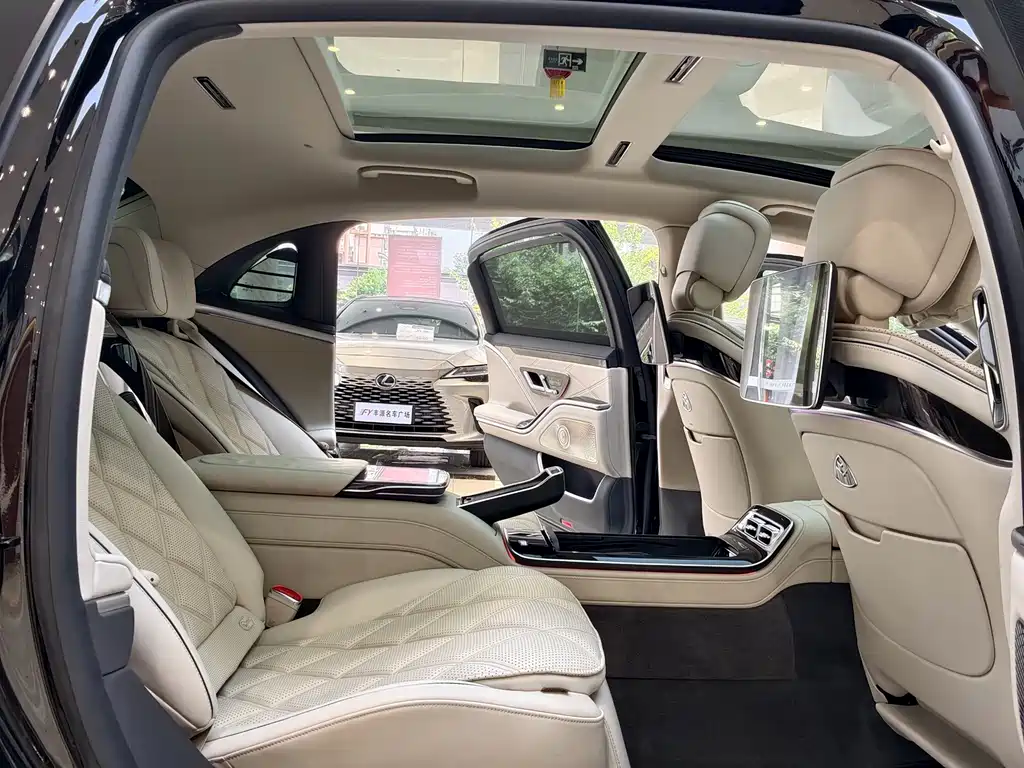 Mercedes-Benz S-Class — миниатюра 10