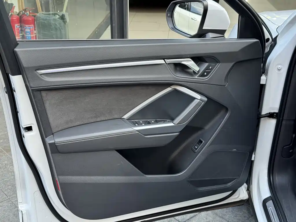 Audi Q3 — миниатюра 16