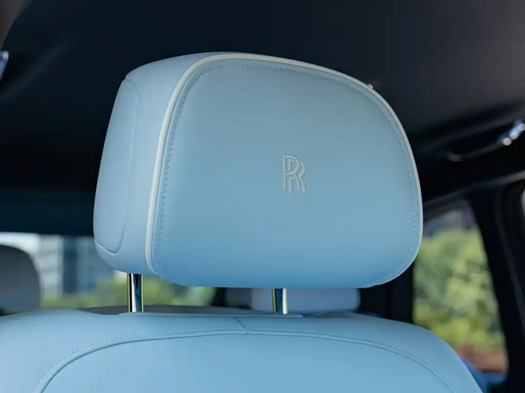 Rolls-Royce Cullinan — миниатюра 23
