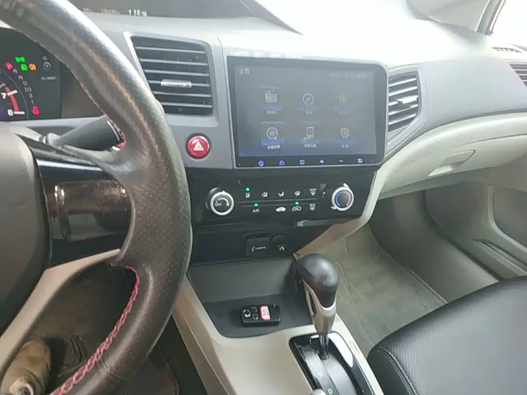 Honda Civic — миниатюра 13
