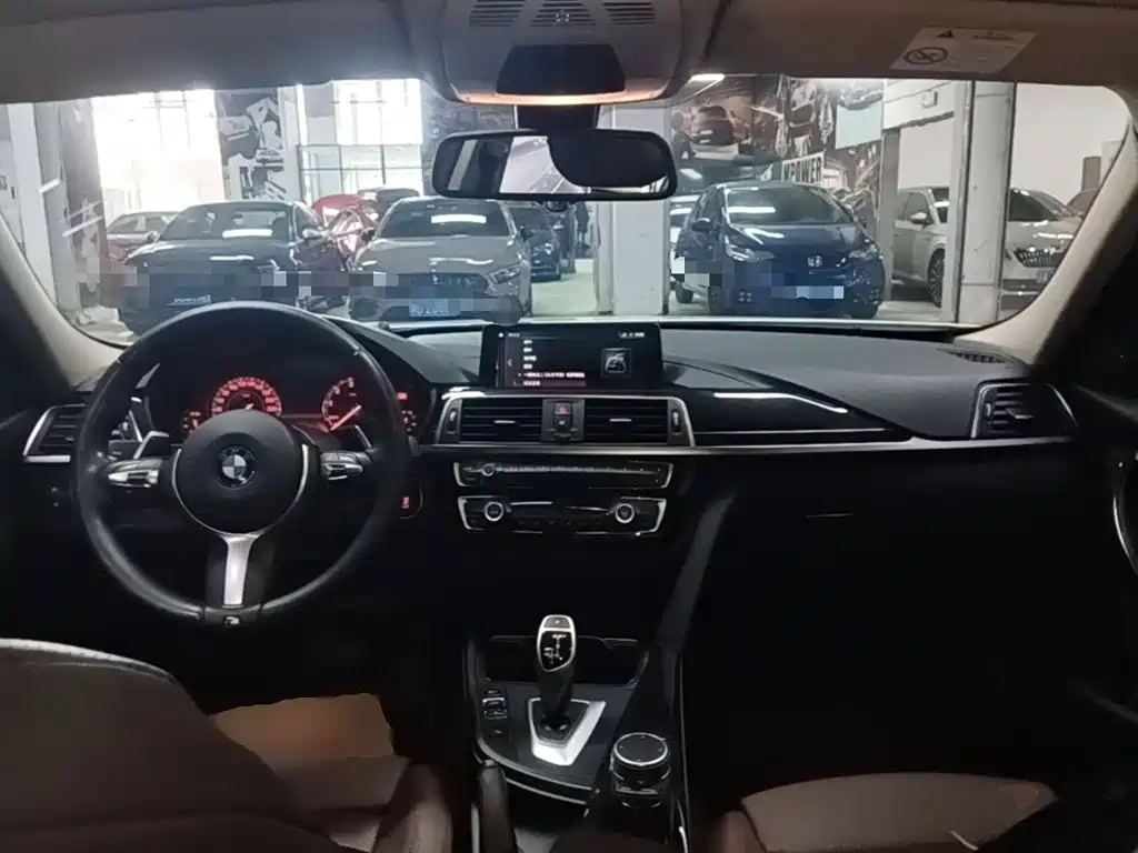 BMW 3 Series — миниатюра 10