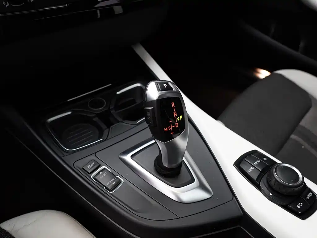 BMW 1 Series (Import) — миниатюра 23