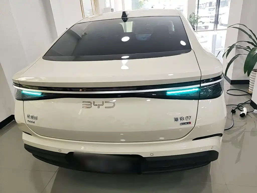 BYD Seal 07 DM-i — миниатюра 6