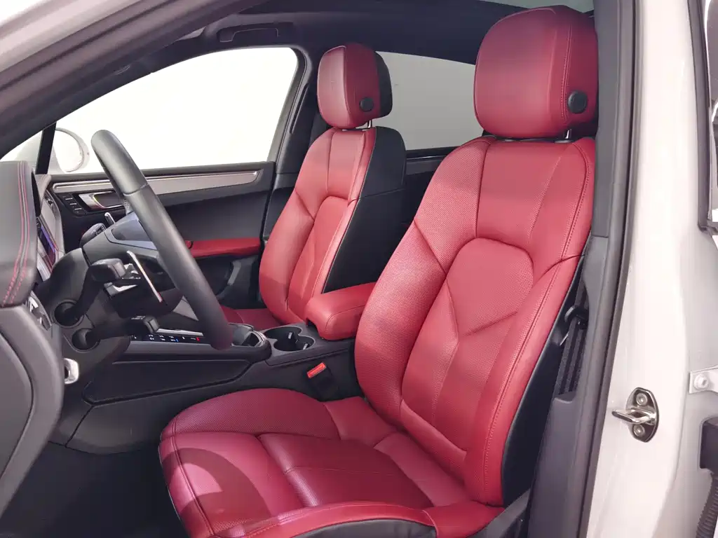 Porsche Macan — миниатюра 12