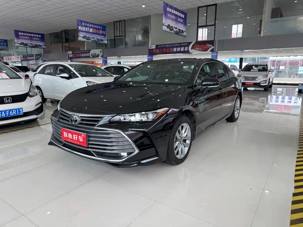 Купить Toyota Avalon
