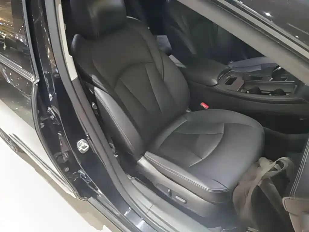 Buick LaCrosse — миниатюра 25