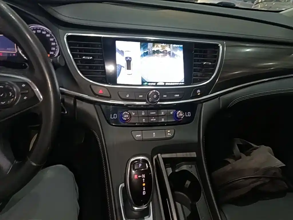 Buick LaCrosse — миниатюра 13