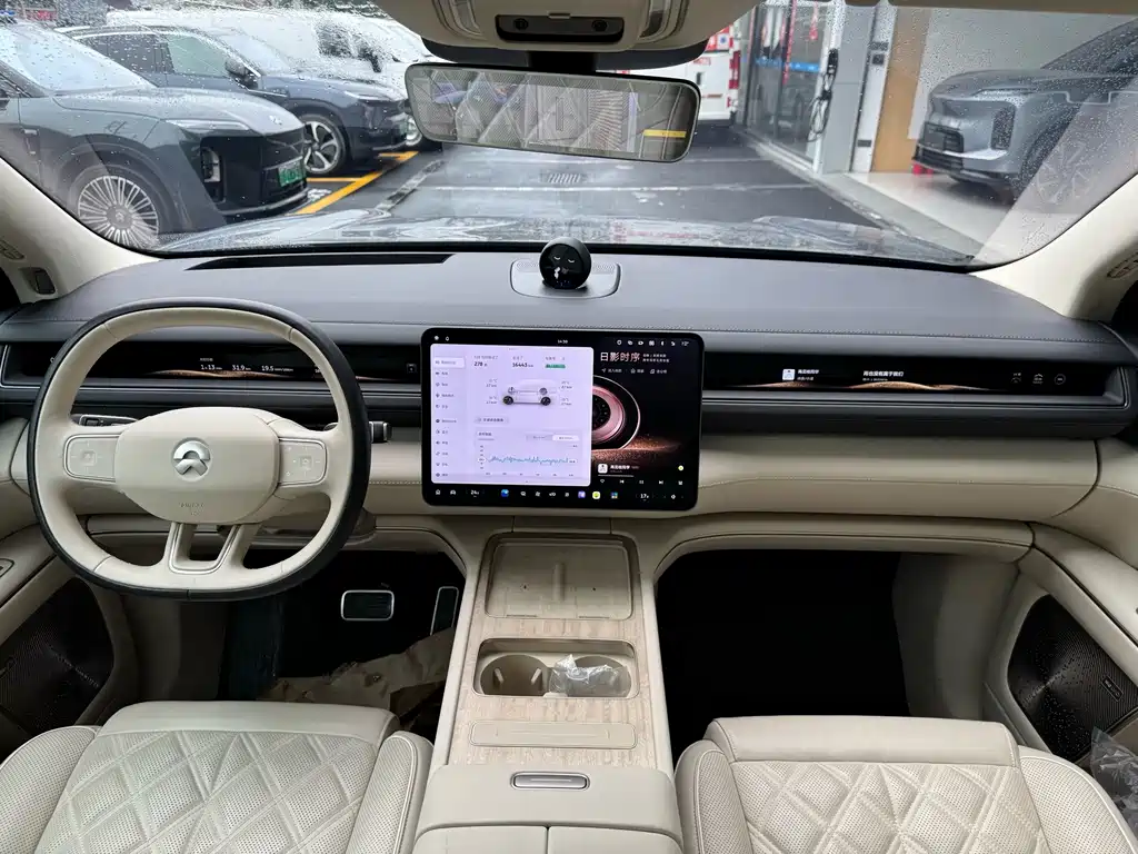 NIO ES8 — миниатюра 18