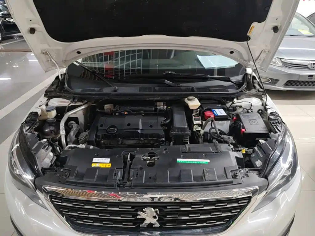 Peugeot 308 — миниатюра 20