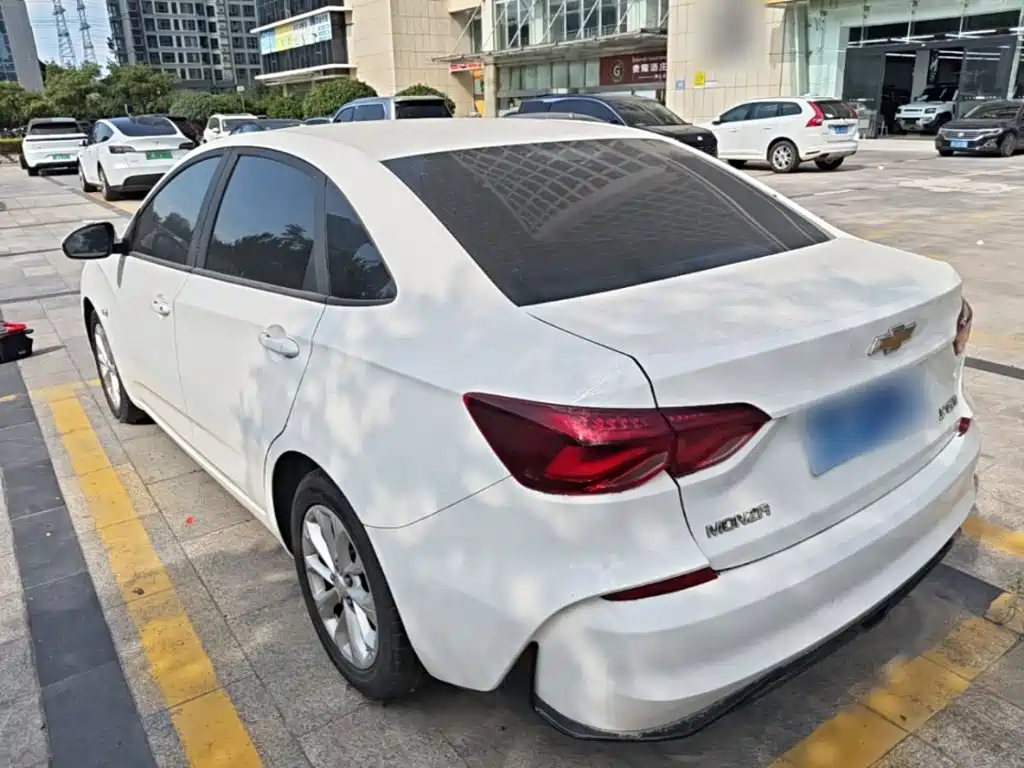 Chevrolet Monza — миниатюра 5