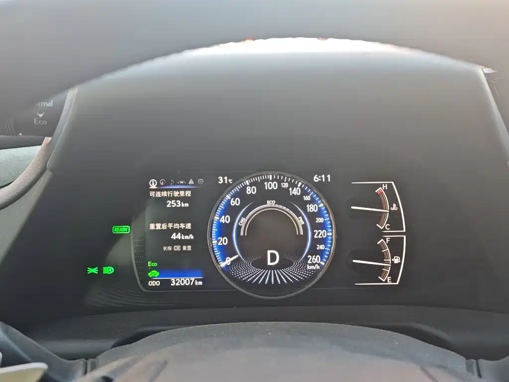 Lexus ES — миниатюра 5