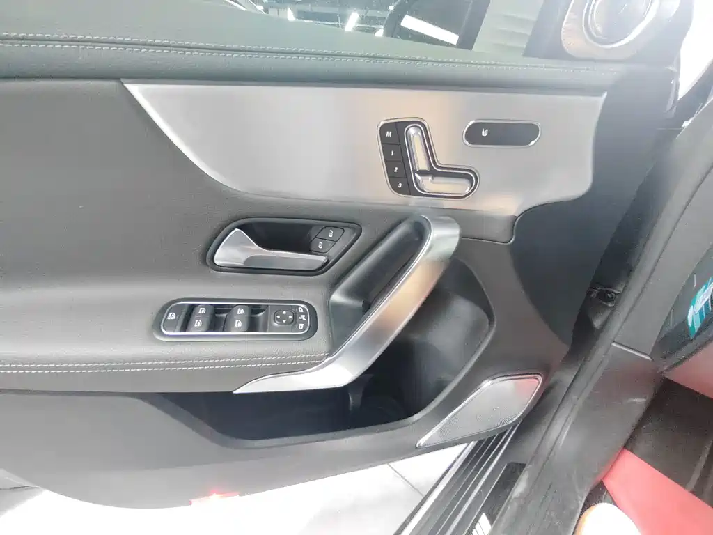 Mercedes-Benz A-Class AMG (Import) — миниатюра 6