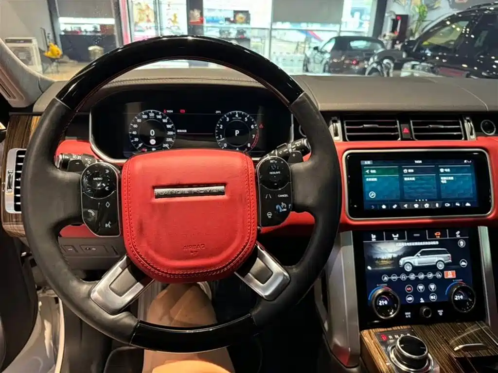 Land Rover Range Rover 2018 3.0 SC V6 Vogue SE Long Wheelbase