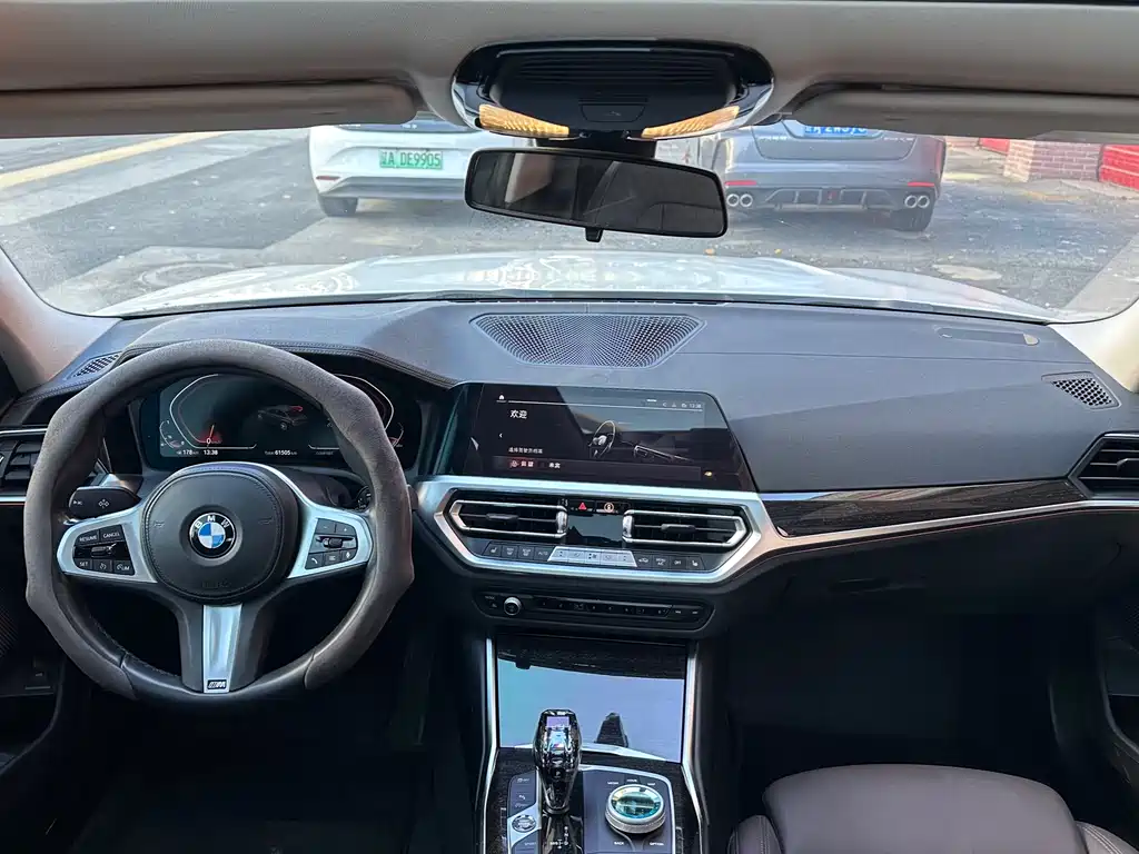 BMW 3 Series — миниатюра 9