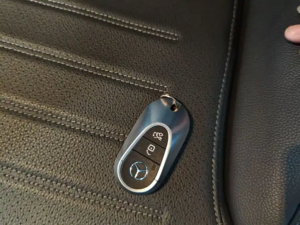 Mercedes-Benz C-Class — миниатюра 9