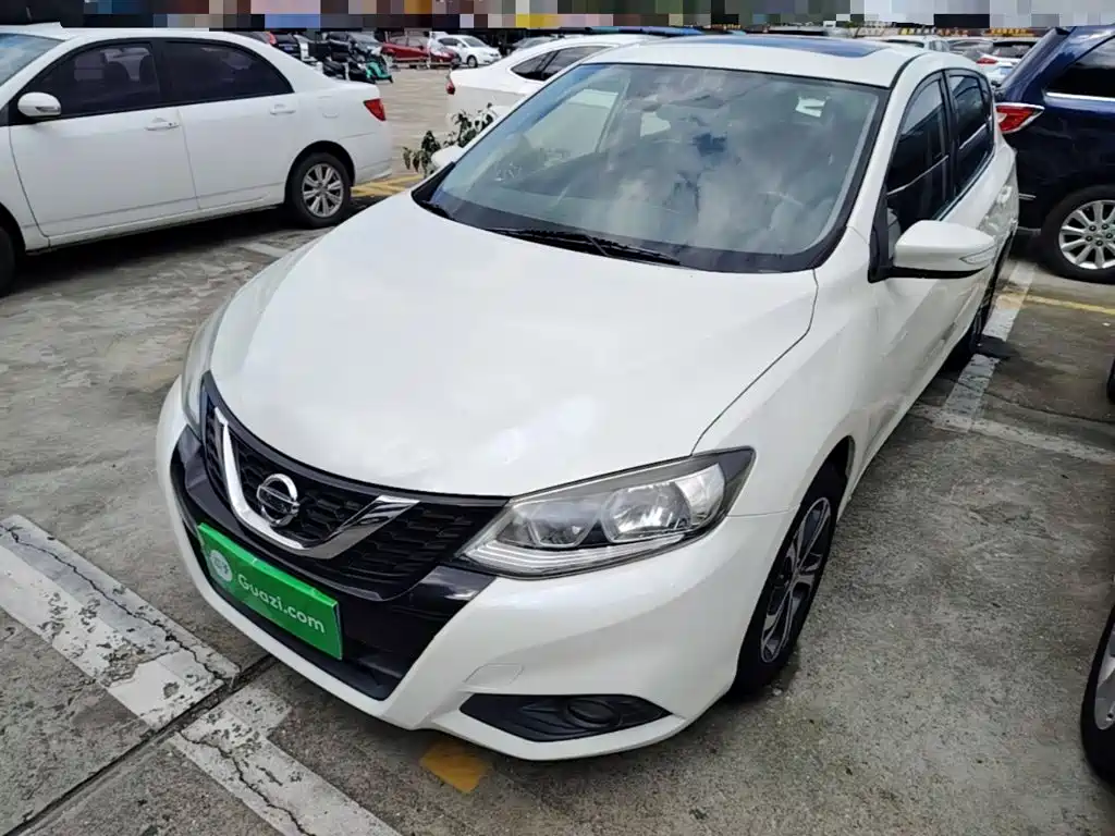 Nissan Tiida — миниатюра 2