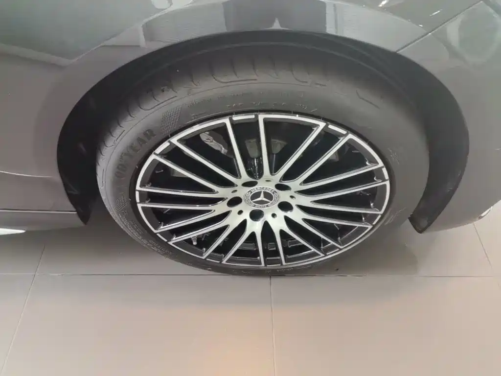 Mercedes-Benz C-Class — миниатюра 12