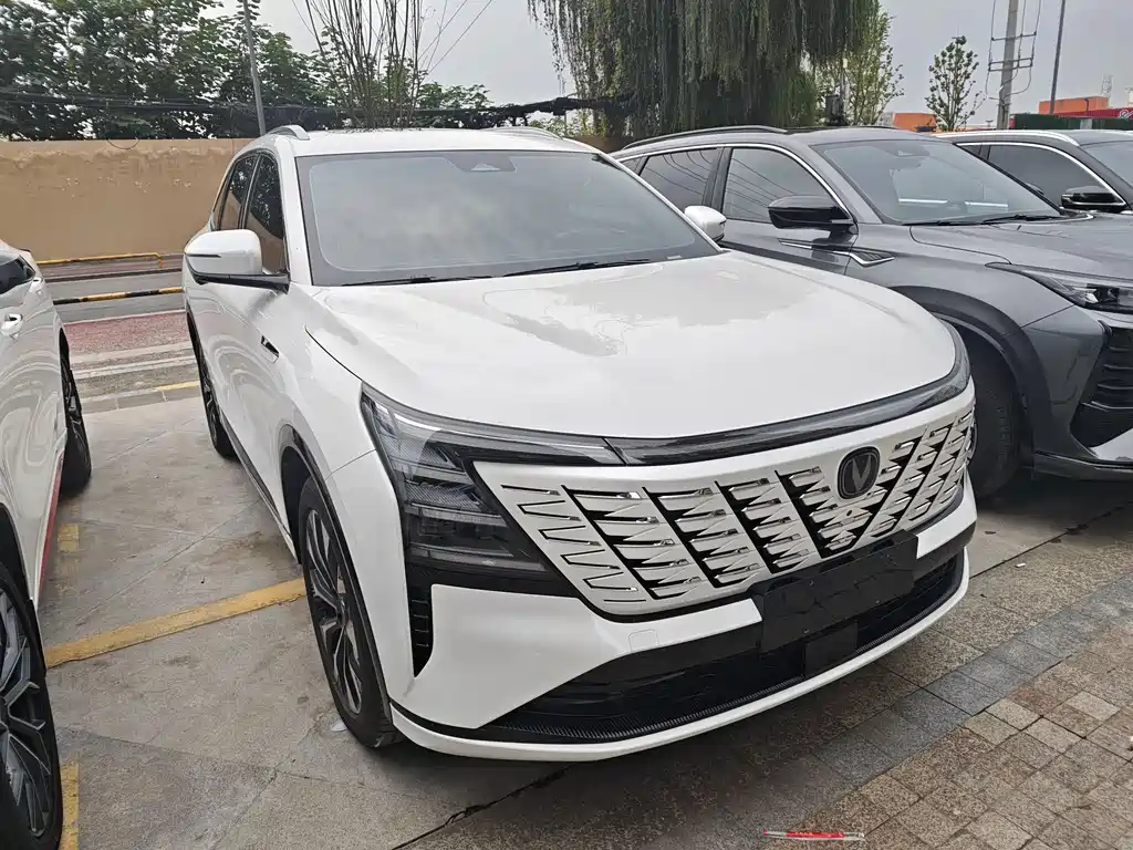 CHANGAN CS75 PLUS