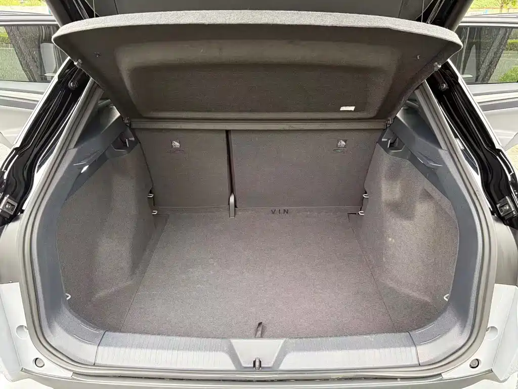 Volkswagen ID.4 Crozz — миниатюра 9