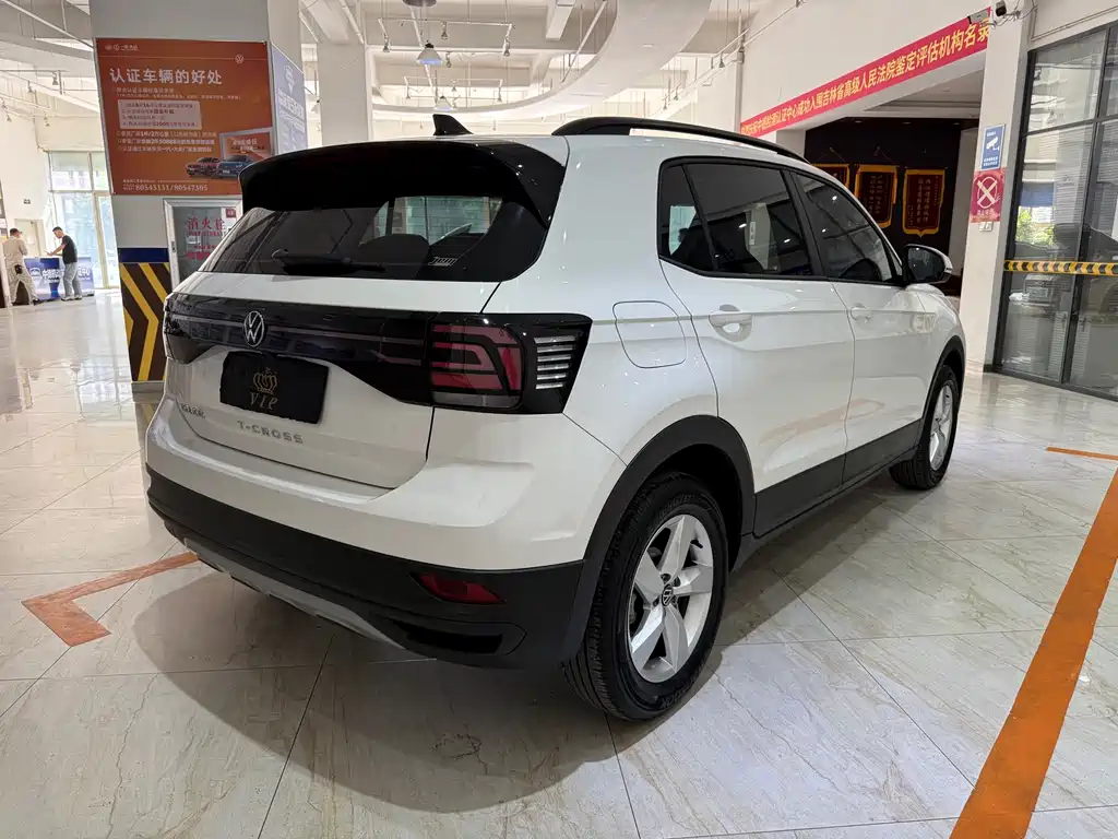 Volkswagen T-Cross — миниатюра 4