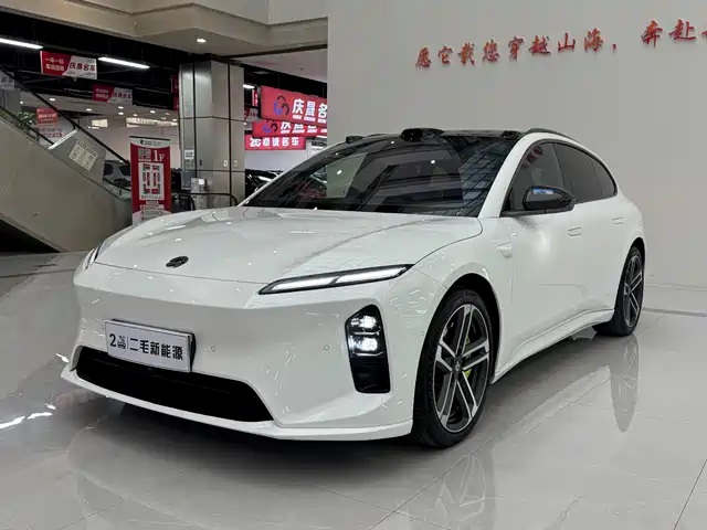 2025 Nio ET5