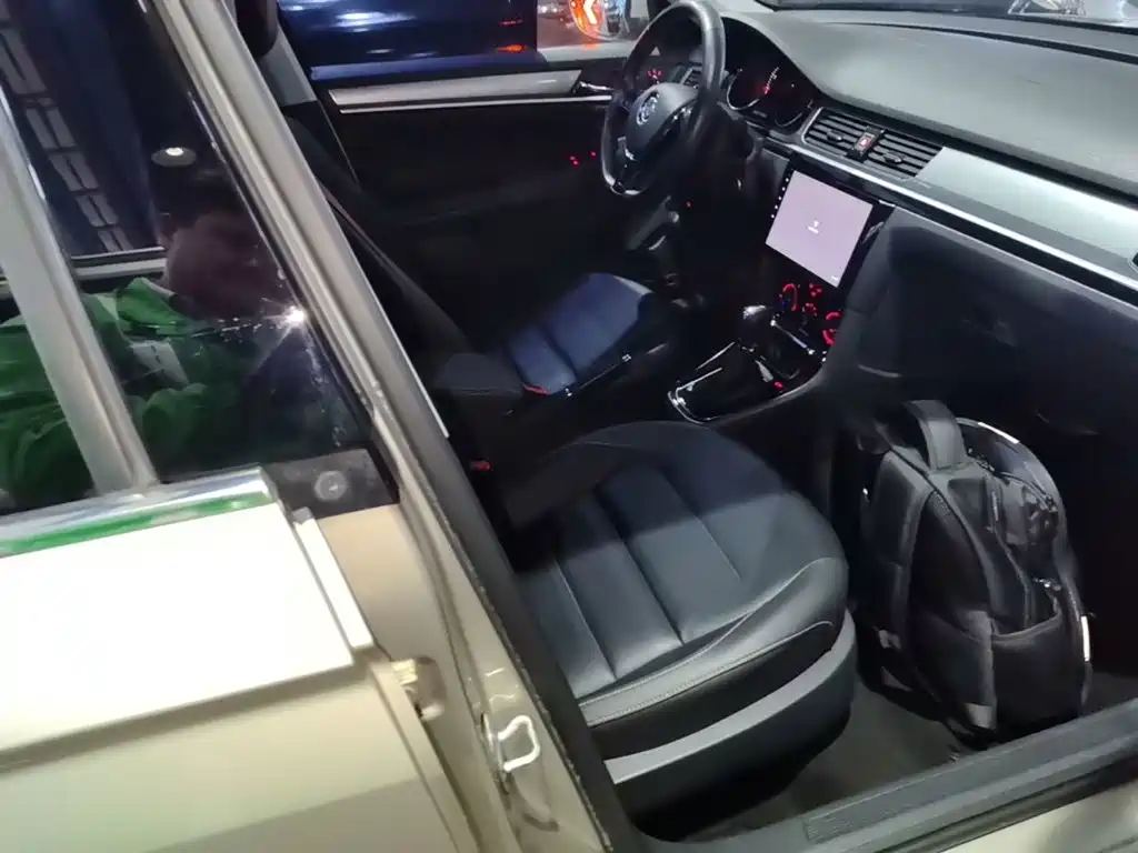 Volkswagen Bora — миниатюра 25
