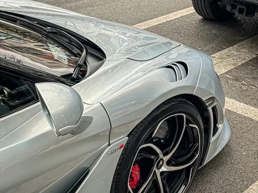 McLaren 750S 2025 4.0T AT