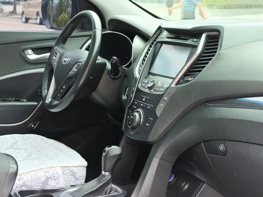 Hyundai Santa Fe — миниатюра 17