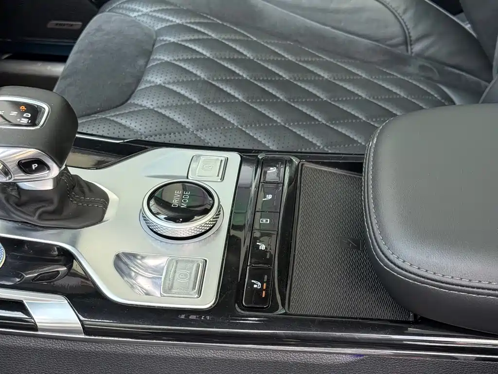 Hongqi Hongqi HS5 — миниатюра 13