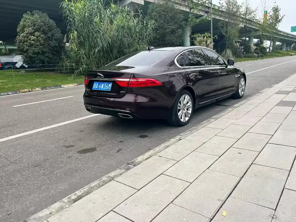 Jaguar XFL — миниатюра 9