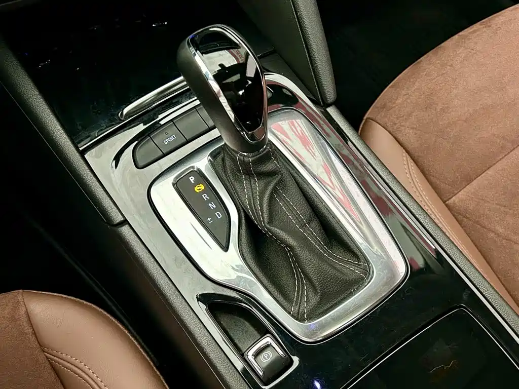 Buick Regal — миниатюра 9