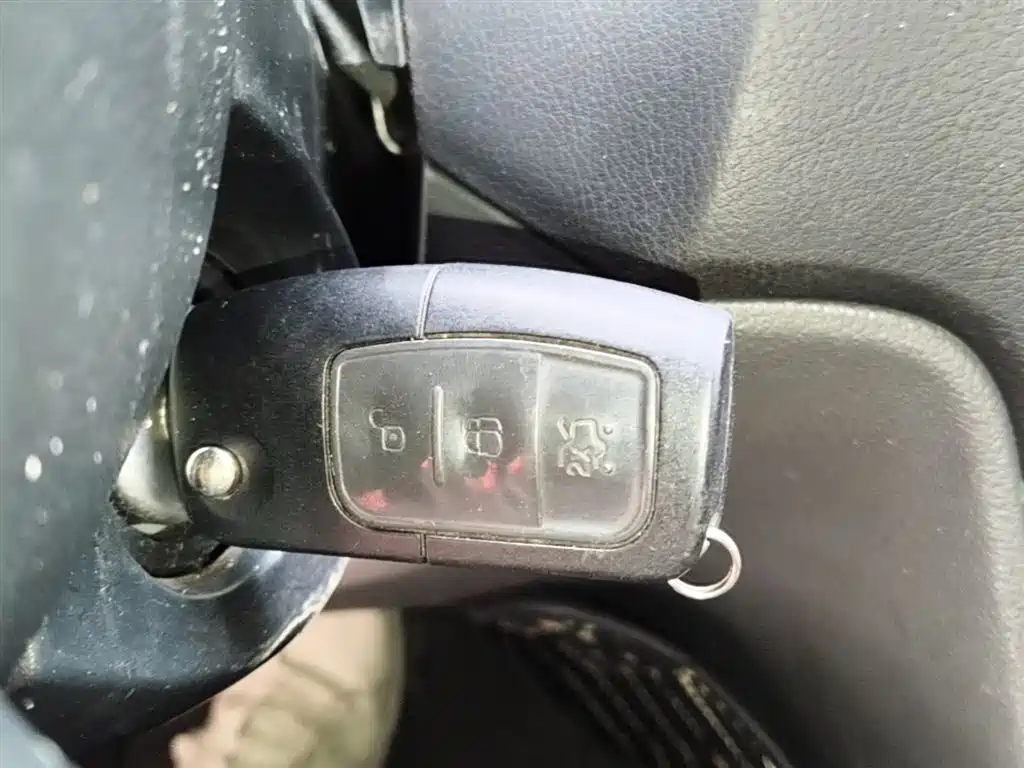 Ford Focus 2013 1.8L AT