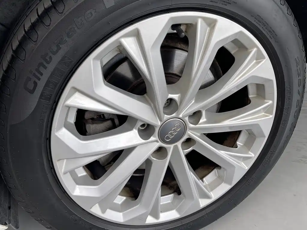 Audi A4L — миниатюра 10