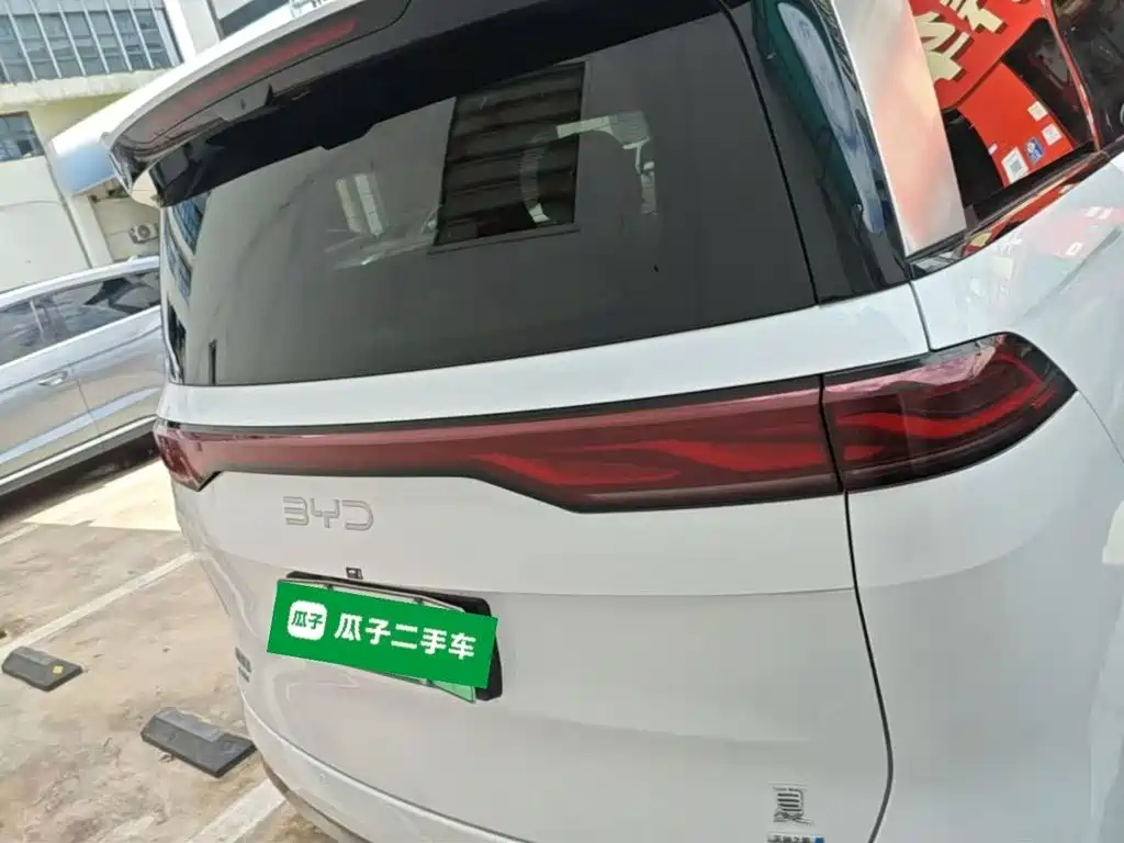 BYD Xia — миниатюра 6