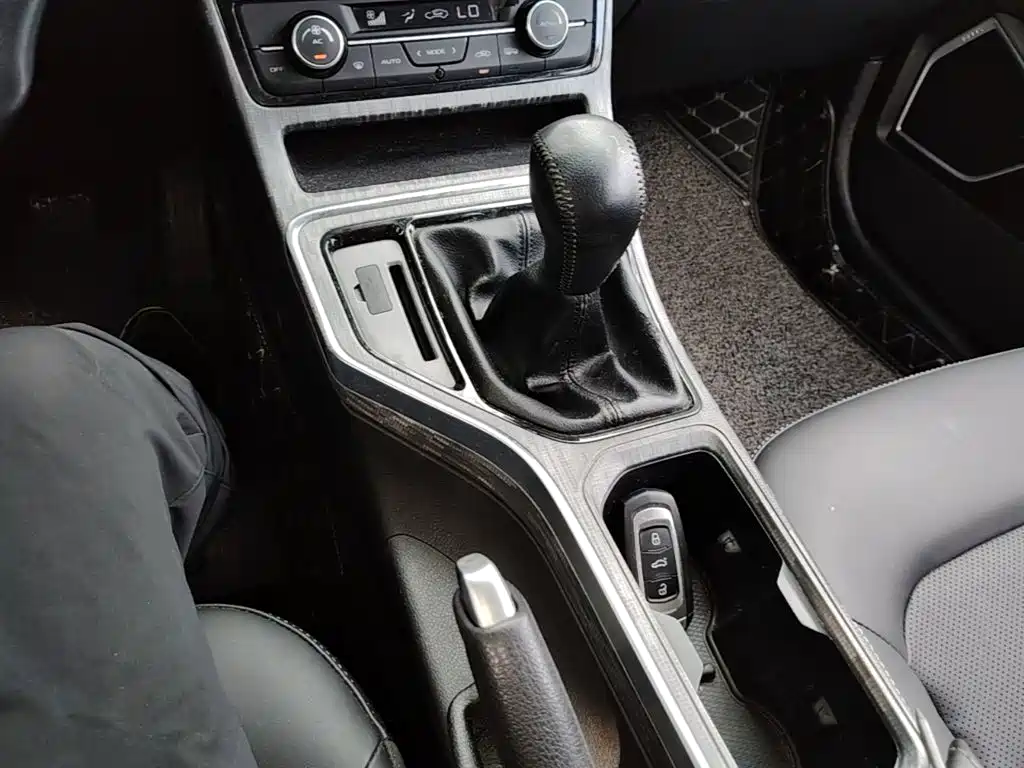 Geely Emgrand GS — миниатюра 14