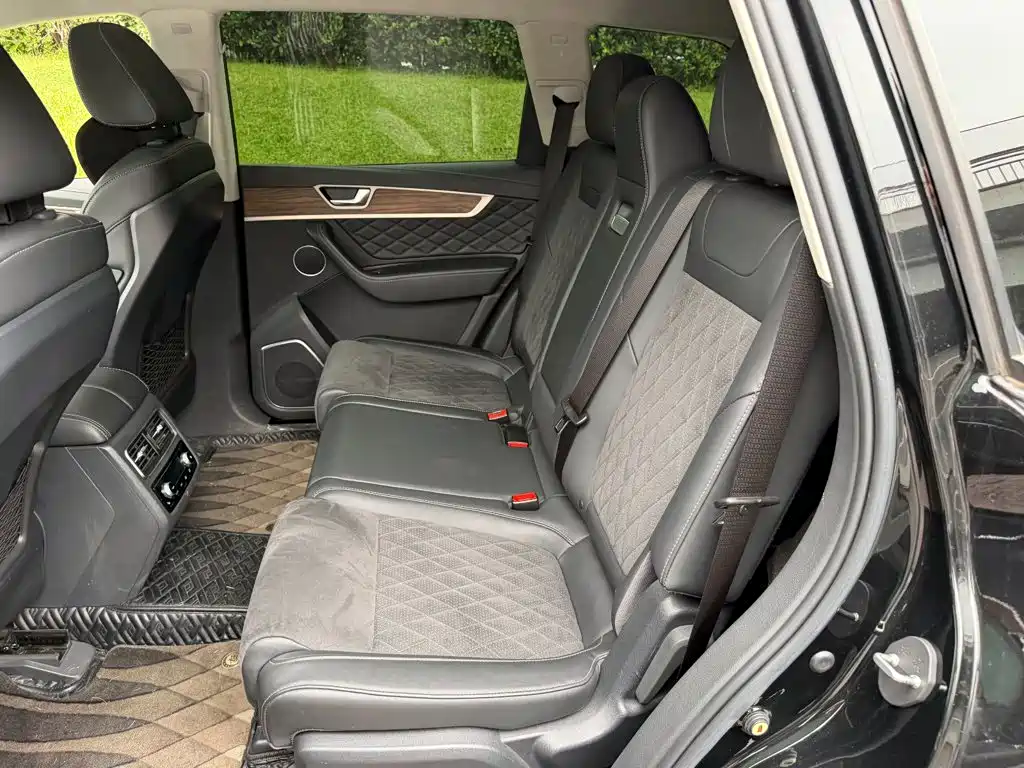 Hongqi Hongqi HS7 — миниатюра 12