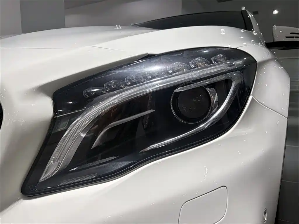 Mercedes-Benz GLA AMG — миниатюра 12