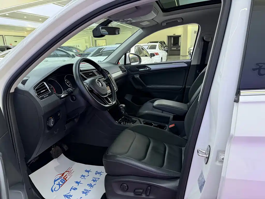 Volkswagen Tiguan L — миниатюра 4
