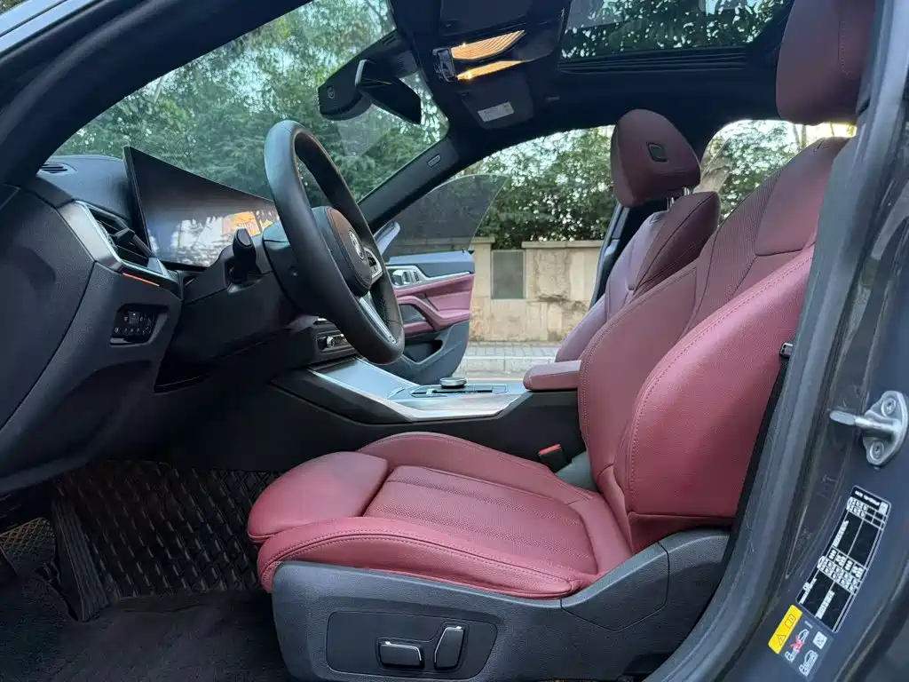 BMW i4 — миниатюра 15