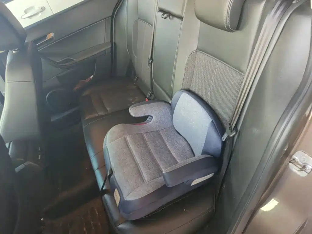 Qoros Qoros 3 — миниатюра 17