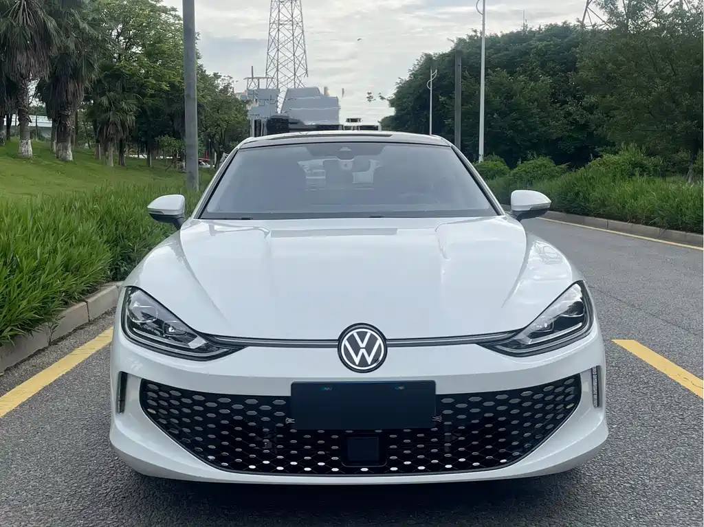 Volkswagen Lamando — миниатюра 2